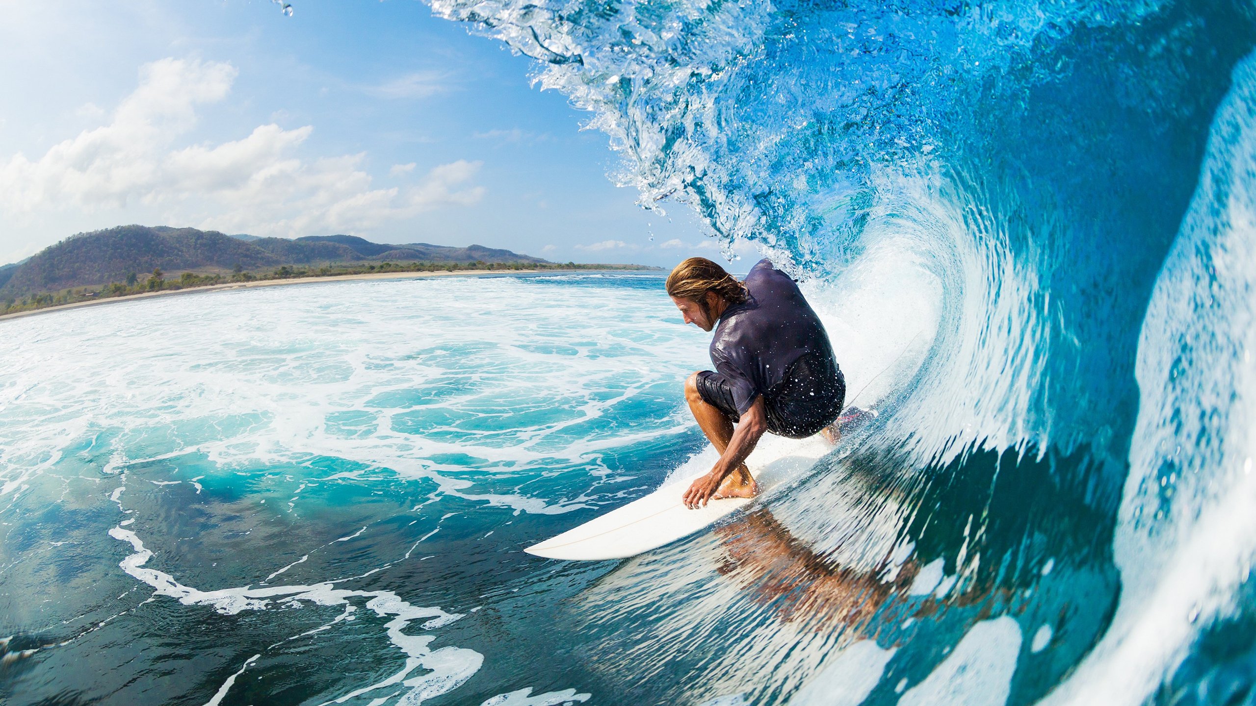 3-1,巴萨升至第2 落后榜首5分,亚马尔、费兰、拉什福德各入一球,巴萨二队