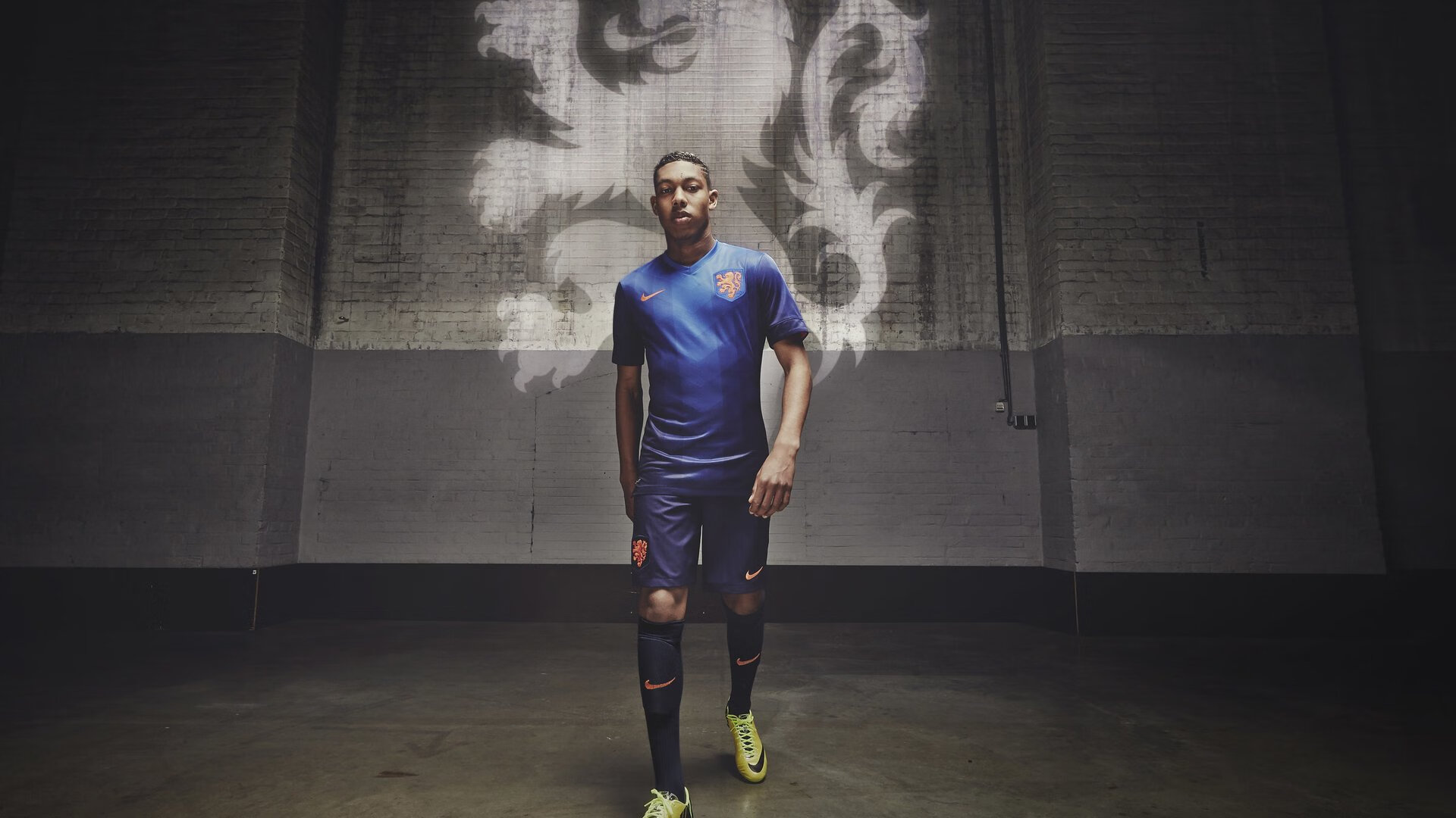 篮球少年用拼搏赢得未来，篮球少年用英文怎么说