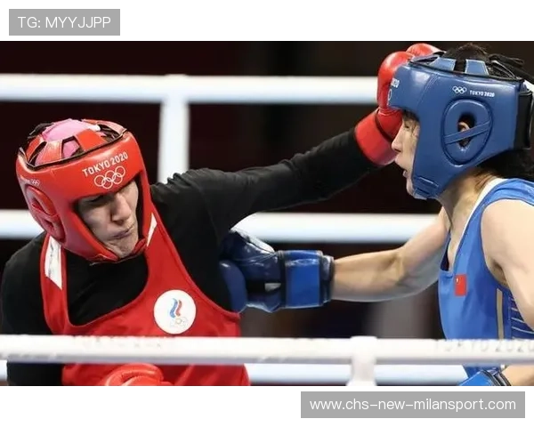 UFC三连摆拳打懵对手：击碎对手心理防线的终极战术