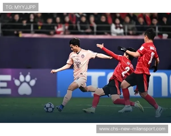 成都蓉城后场出球更稳，亚历斯祖长传精准找边线